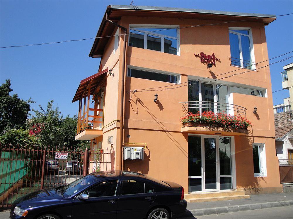 Suri Guesthouse Брашов Экстерьер фото